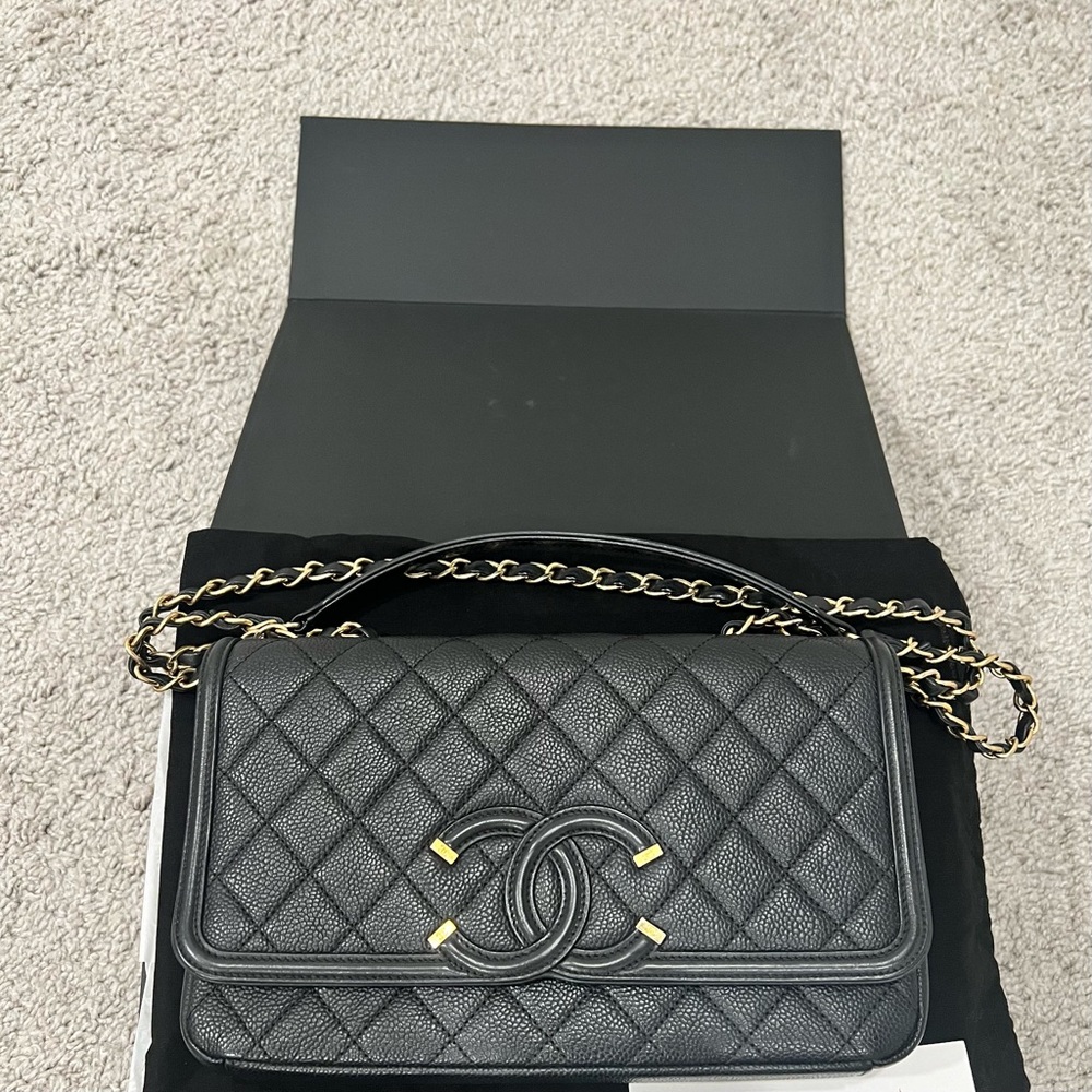 SOLD (PRICE FIRM )Quilted Medium CC Filigree Flap Black